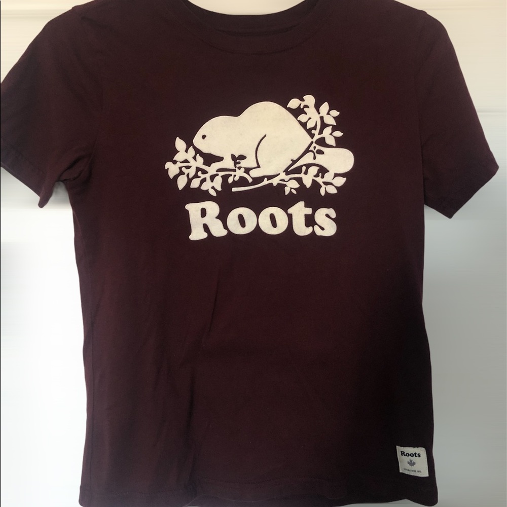 ROOTS BURGUNDY T SHIRT